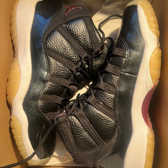 72-10 Air Jordan 11 Retro BG - Picture 6 of 7